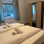 Genussvolle Entspannte Auszeit I Balkon I Burgblick Apartment Regen