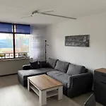 Genussvolle Entspannte Auszeit I Balkon I Burgblick Apartment Regen
