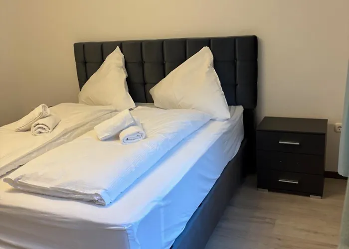 Genussvolle Entspannte Auszeit I Balkon I Burgblick Apartament Regen